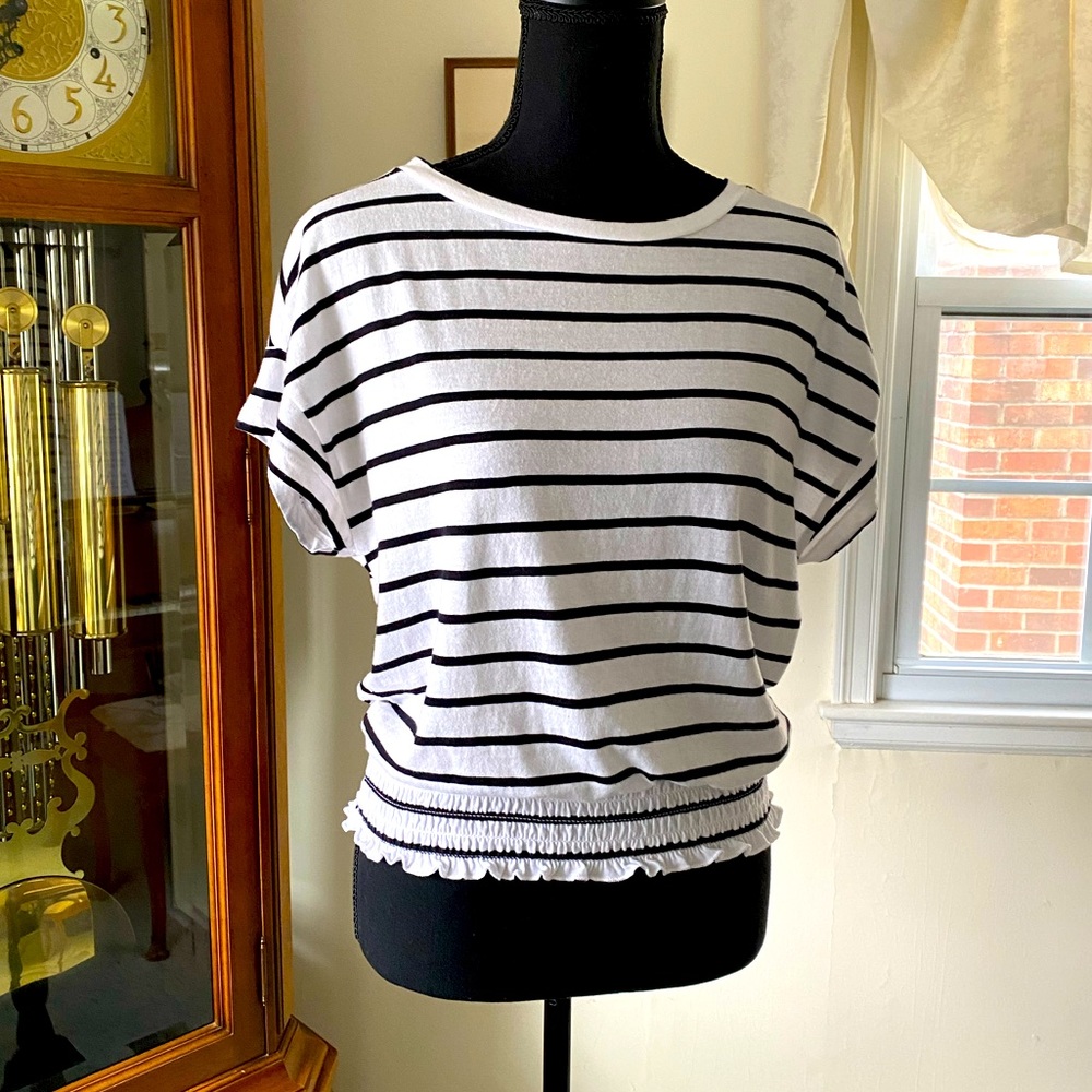 Saks Fifth Avenue White and Black Striped Top Small